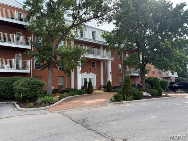 14471 Bantry Lane, Chesterfield, MO 63017
