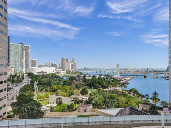325 S Biscayne Blvd , Unit 1520, Miami, FL 33131