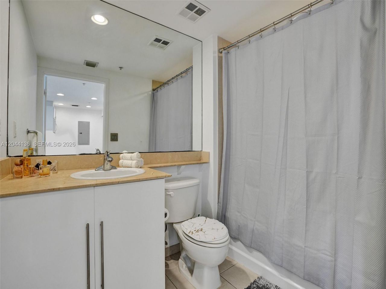 325 S Biscayne Blvd, Unit 1520, Miami, FL 33131 Photo