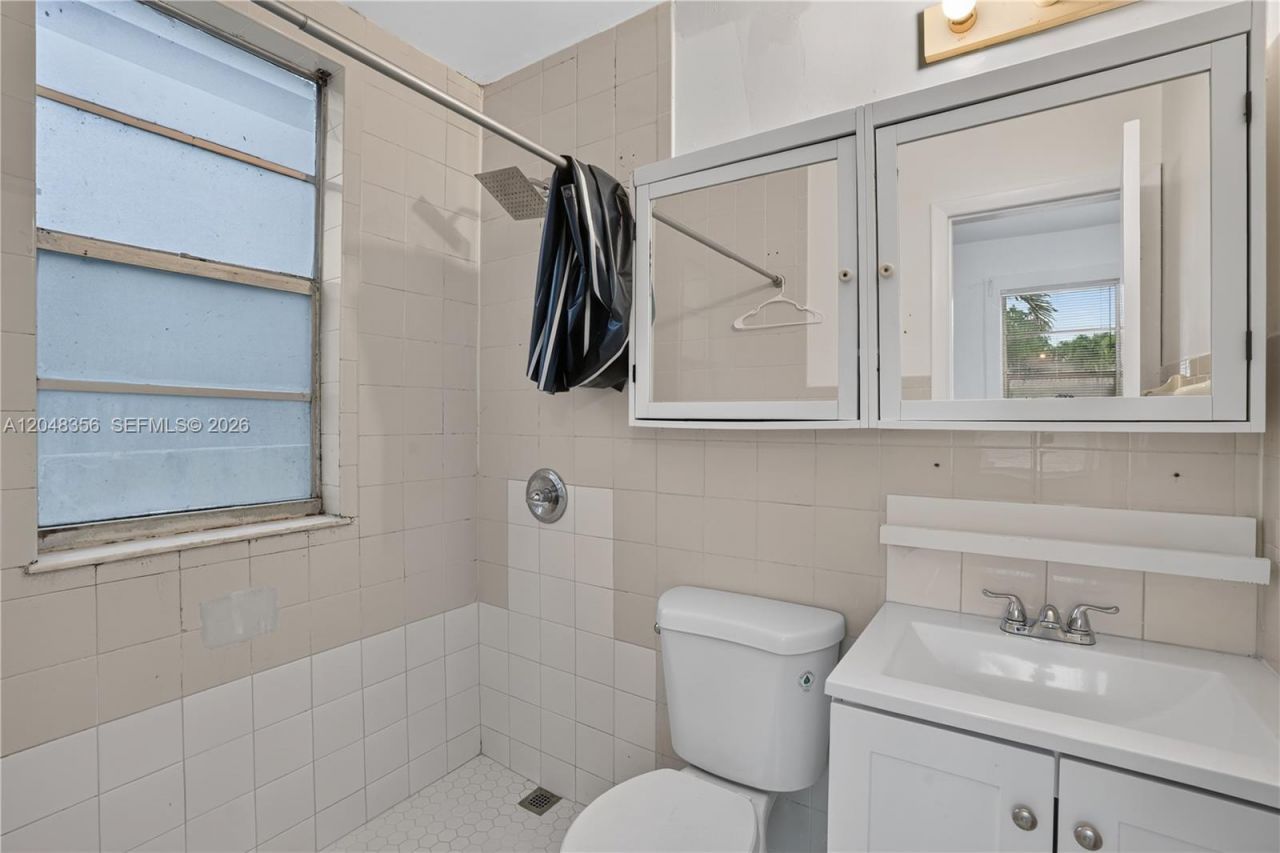 3409 S Le Jeune Rd , Unit 1, Coral Gables, FL 33134 Photo