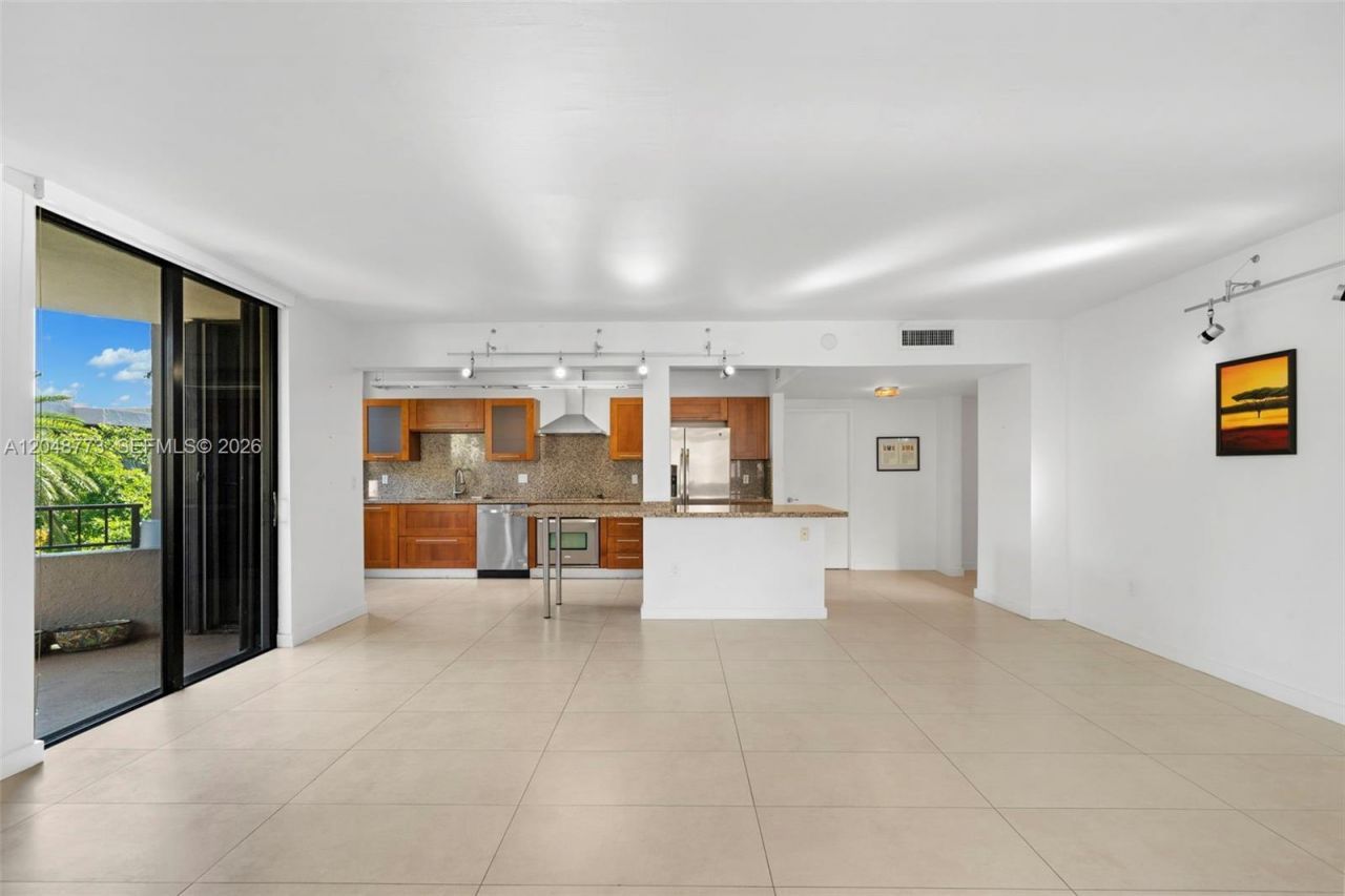 181 Crandon Blvd , Unit 301, Key Biscayne, FL 33149 Photo