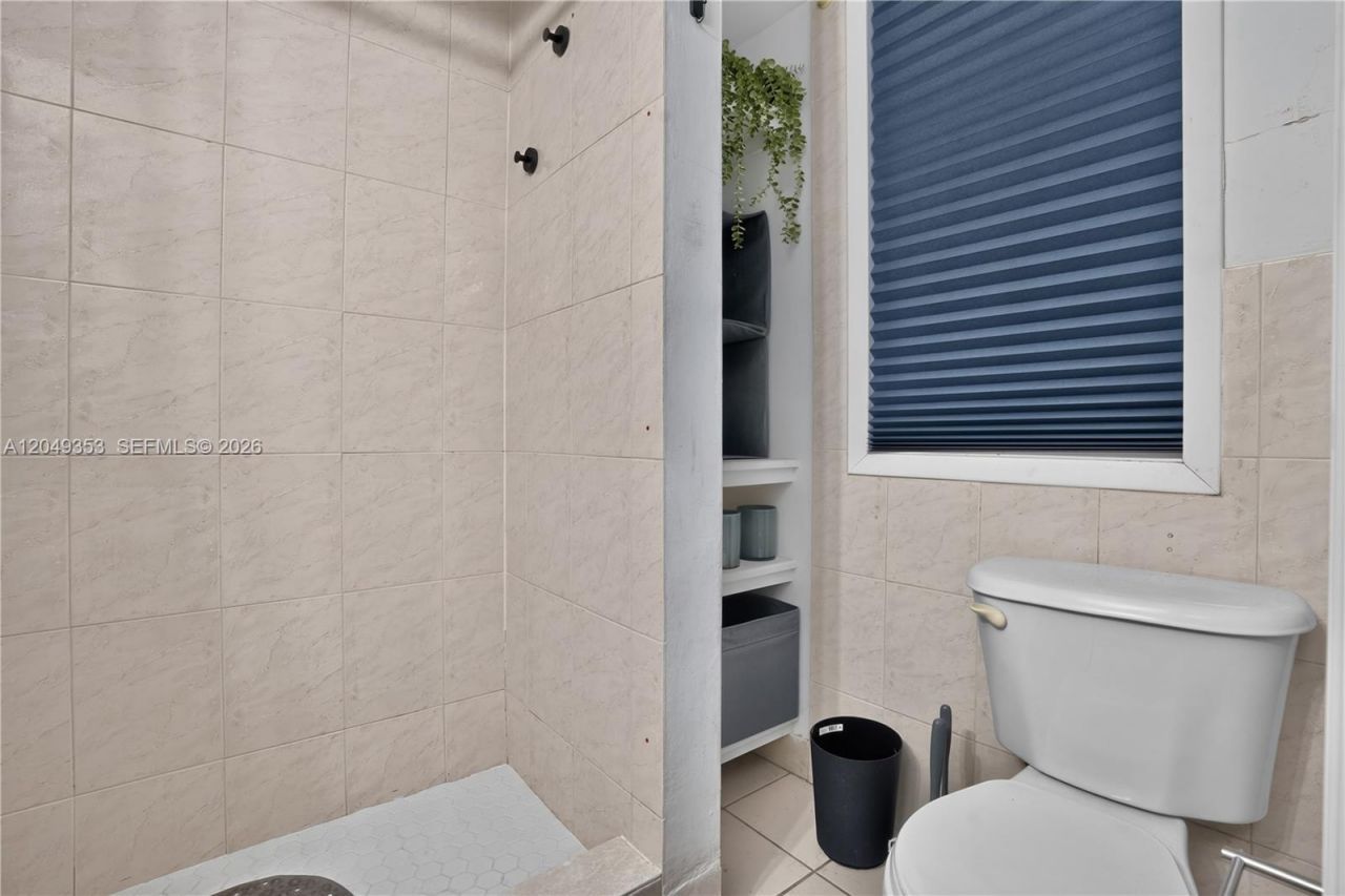 3409 S Le Jeune Rd, Unit 9, Coral Gables, FL 33134 Photo