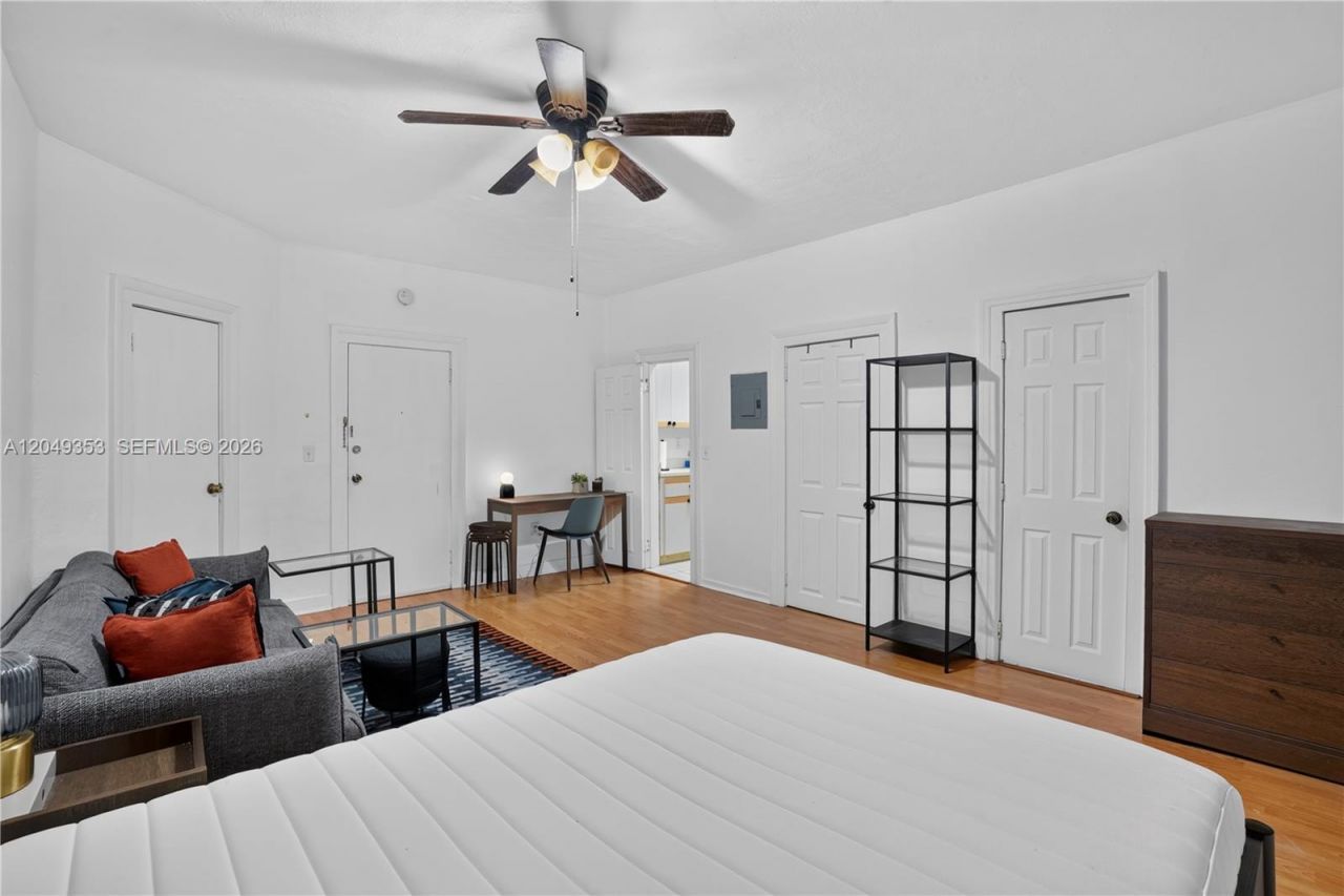 3409 S Le Jeune Rd, Unit 9, Coral Gables, FL 33134 Photo