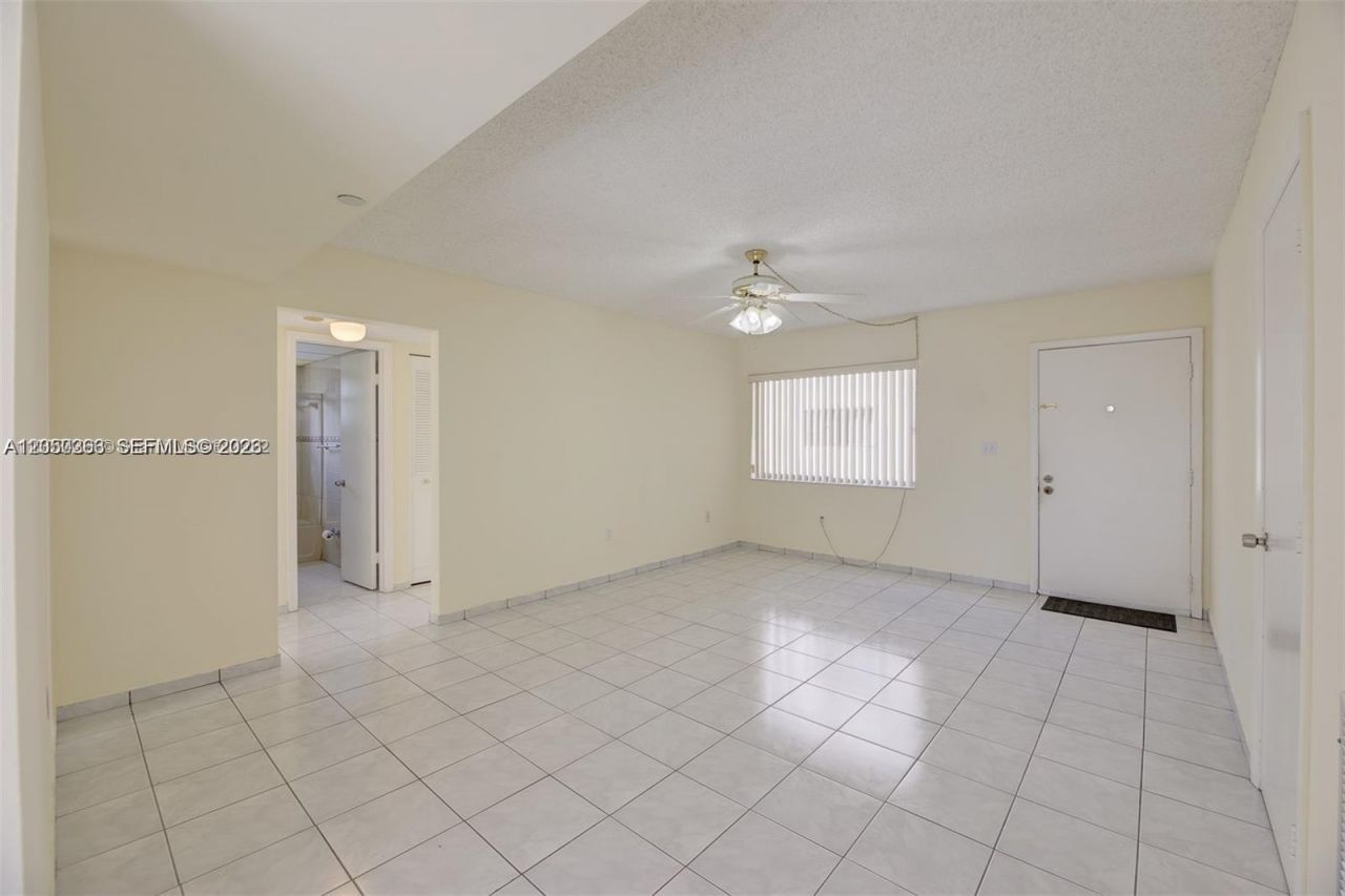 8650 SW 133rd Ave Rd , Unit 312, Miami, FL 33183 Photo