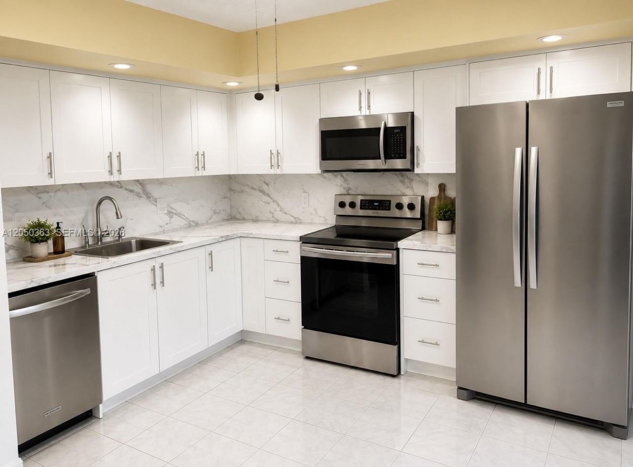 8650 SW 133rd Ave Rd , Unit 312, Miami, FL 33183 Photo