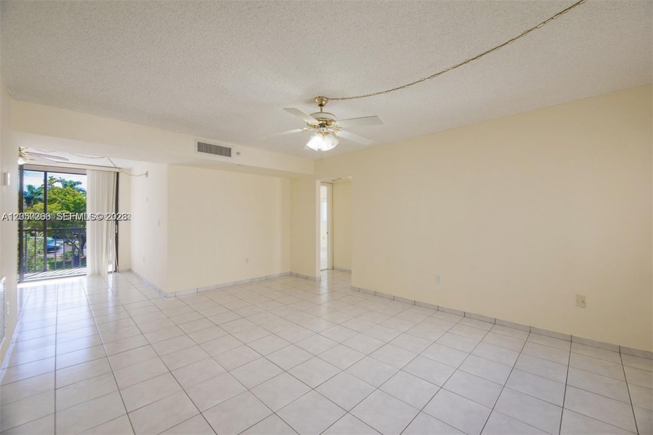 8650 SW 133rd Ave Rd , Unit 312, Miami, FL 33183 Photo
