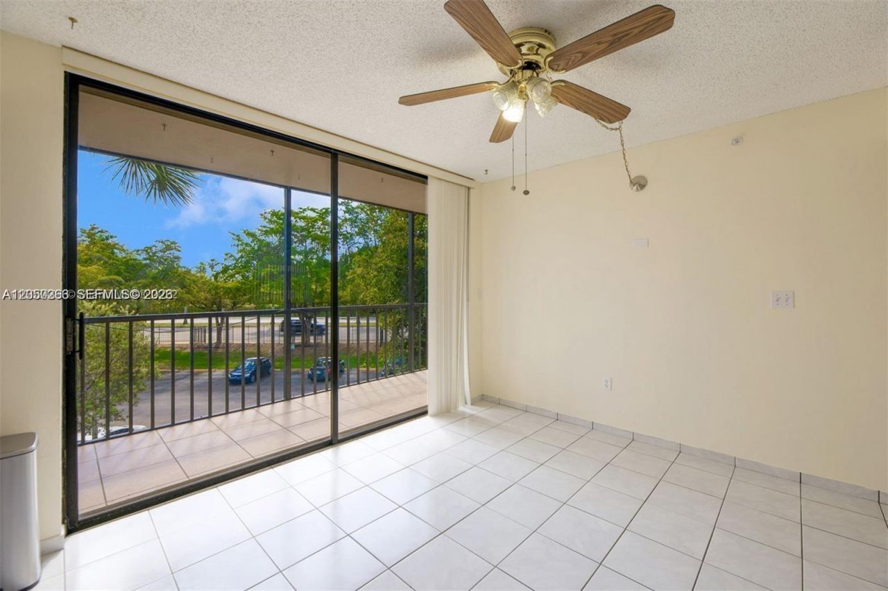 8650 SW 133rd Ave Rd , Unit 312, Miami, FL 33183 Photo