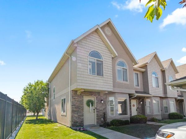 212 S TAMARAK CIR , Lehi, UT 84043