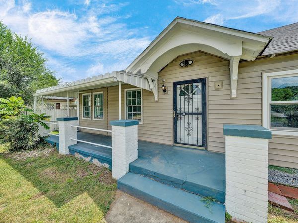 1035 Westside BLVD NW, Roanoke, VA 24017