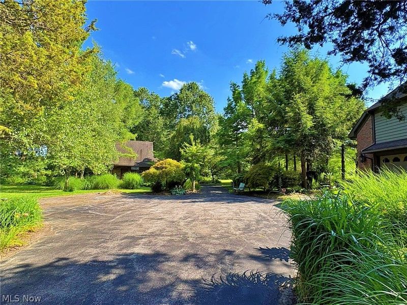 15818 Darrow Road, Vermilion, OH 44089 Photo 5