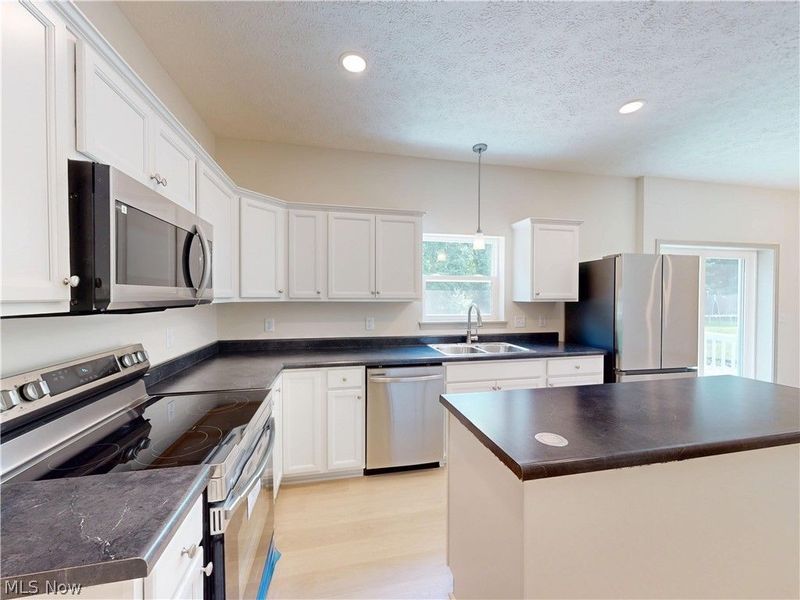 115 Deerfield Drive, Madison, OH 44057 Photo 14