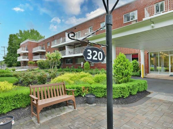 320 East Shore Road , Unit 15A, Great Neck, NY 11023