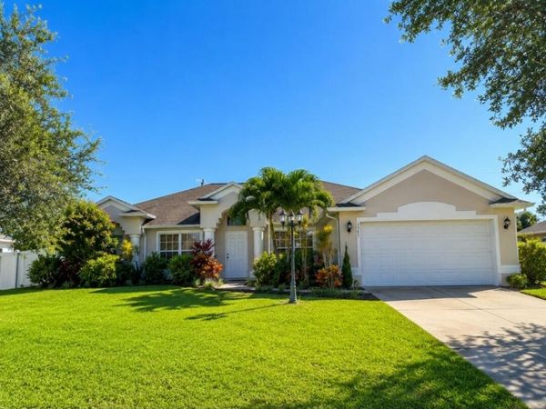 1567 SW Leisure Lane, Port St. Lucie, FL 34953