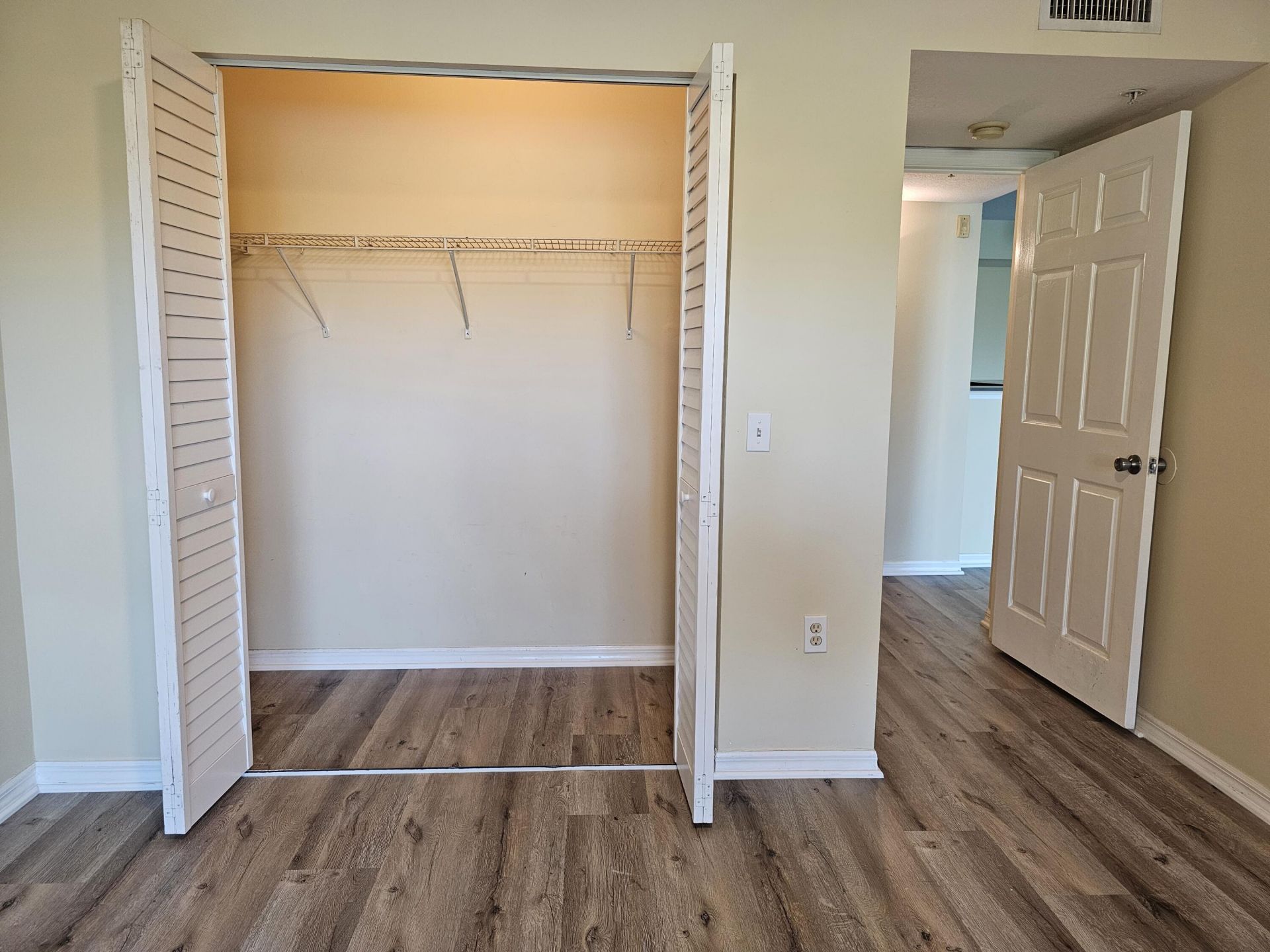 604 Villa Circle, Unit 604, Boynton Beach, FL 33435 Photo