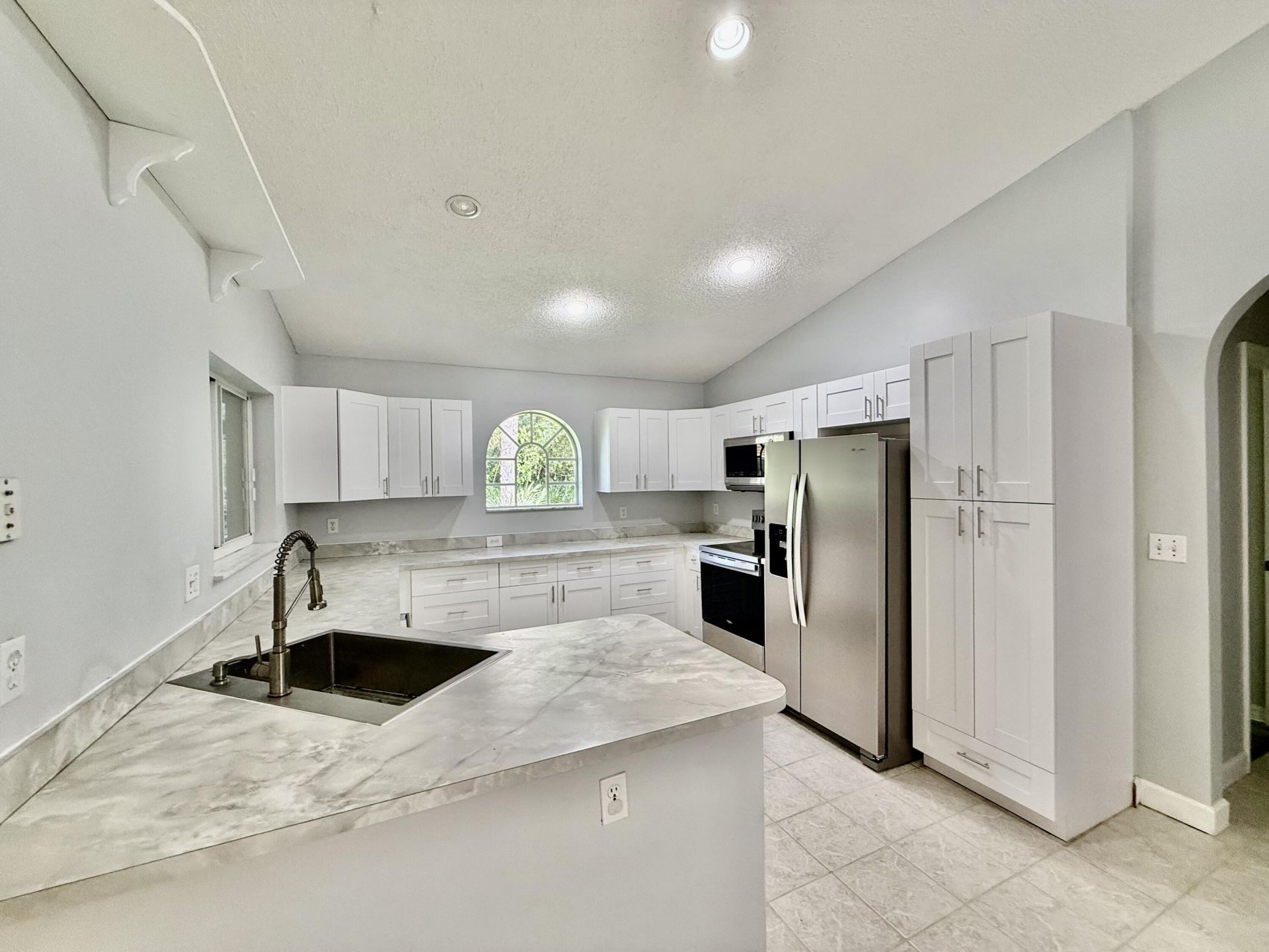 5707 Silver Oak Drive, Fort Pierce, FL 34982 Photo