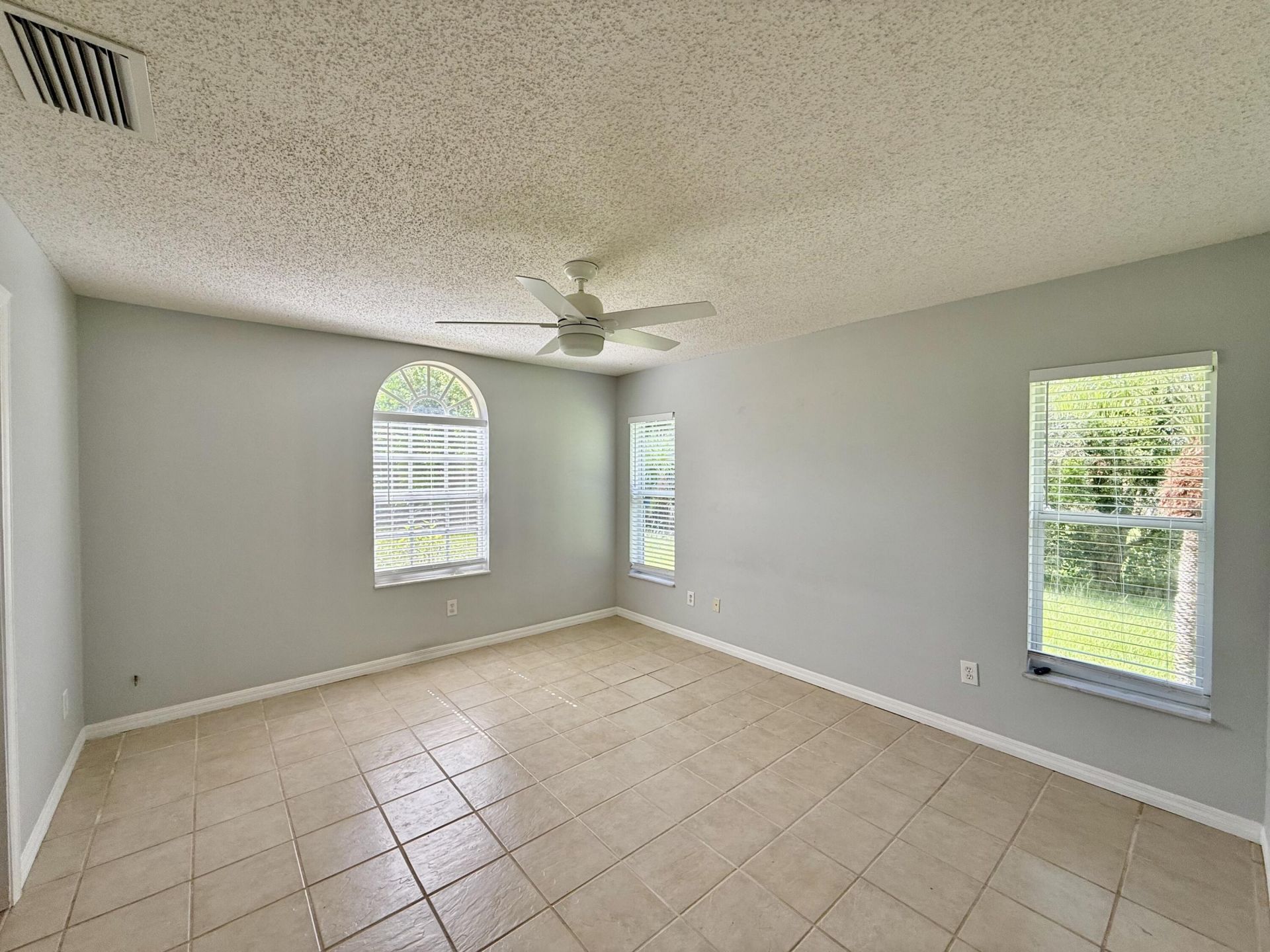 5707 Silver Oak Drive, Fort Pierce, FL 34982 Photo