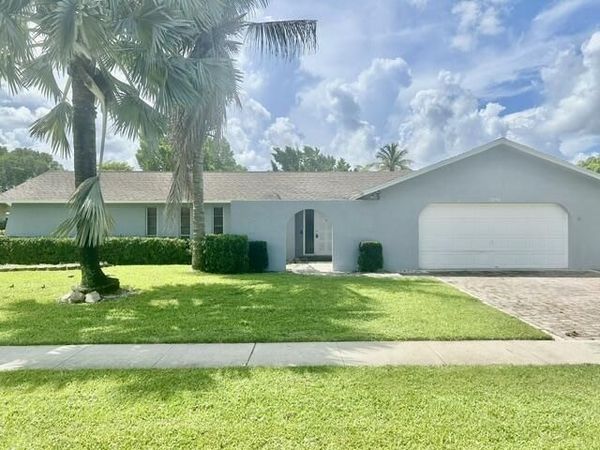 12758 Guilford Circle, Wellington, FL 33414
