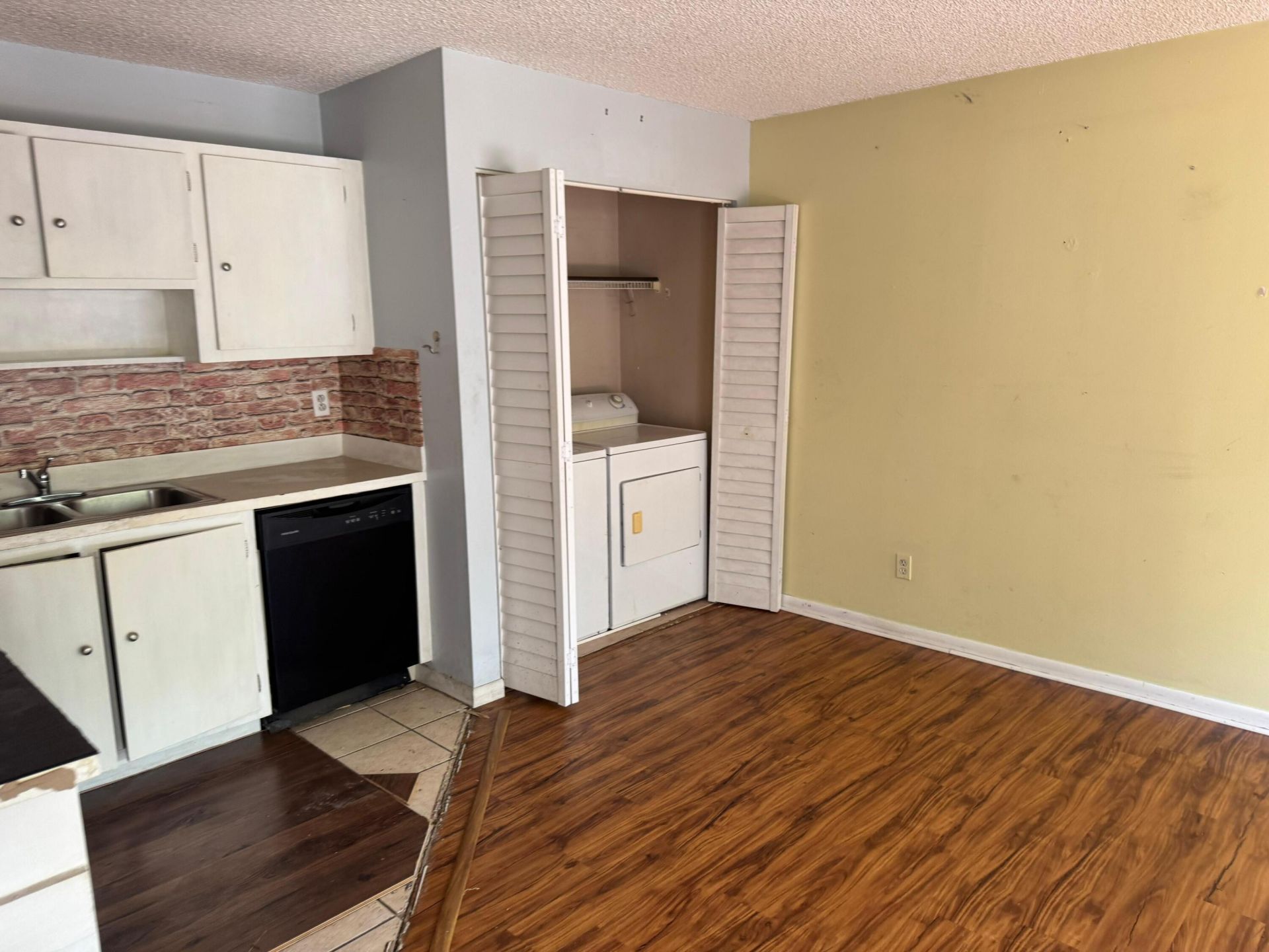 637 Executive Center Drive, Unit N205, West Palm Beach, FL 33401 Photo