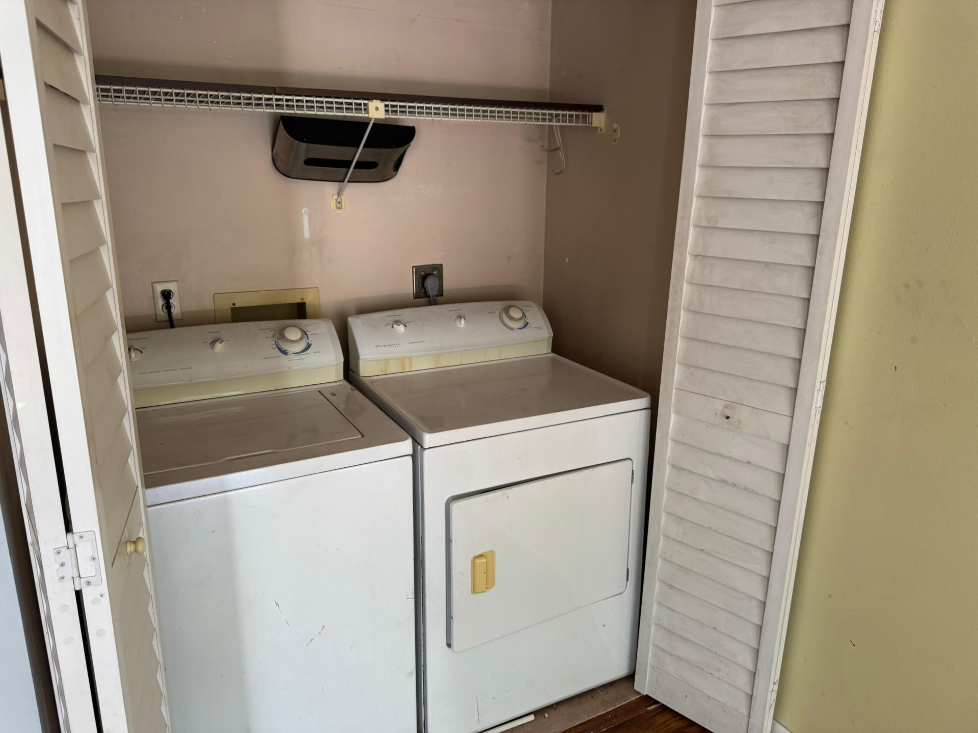 637 Executive Center Drive, Unit N205, West Palm Beach, FL 33401 Photo