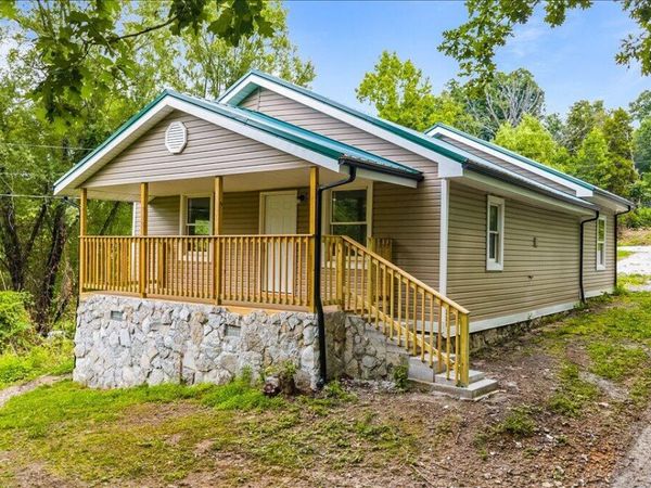 151 Sunflower Lane, LaFollette, TN 37766
