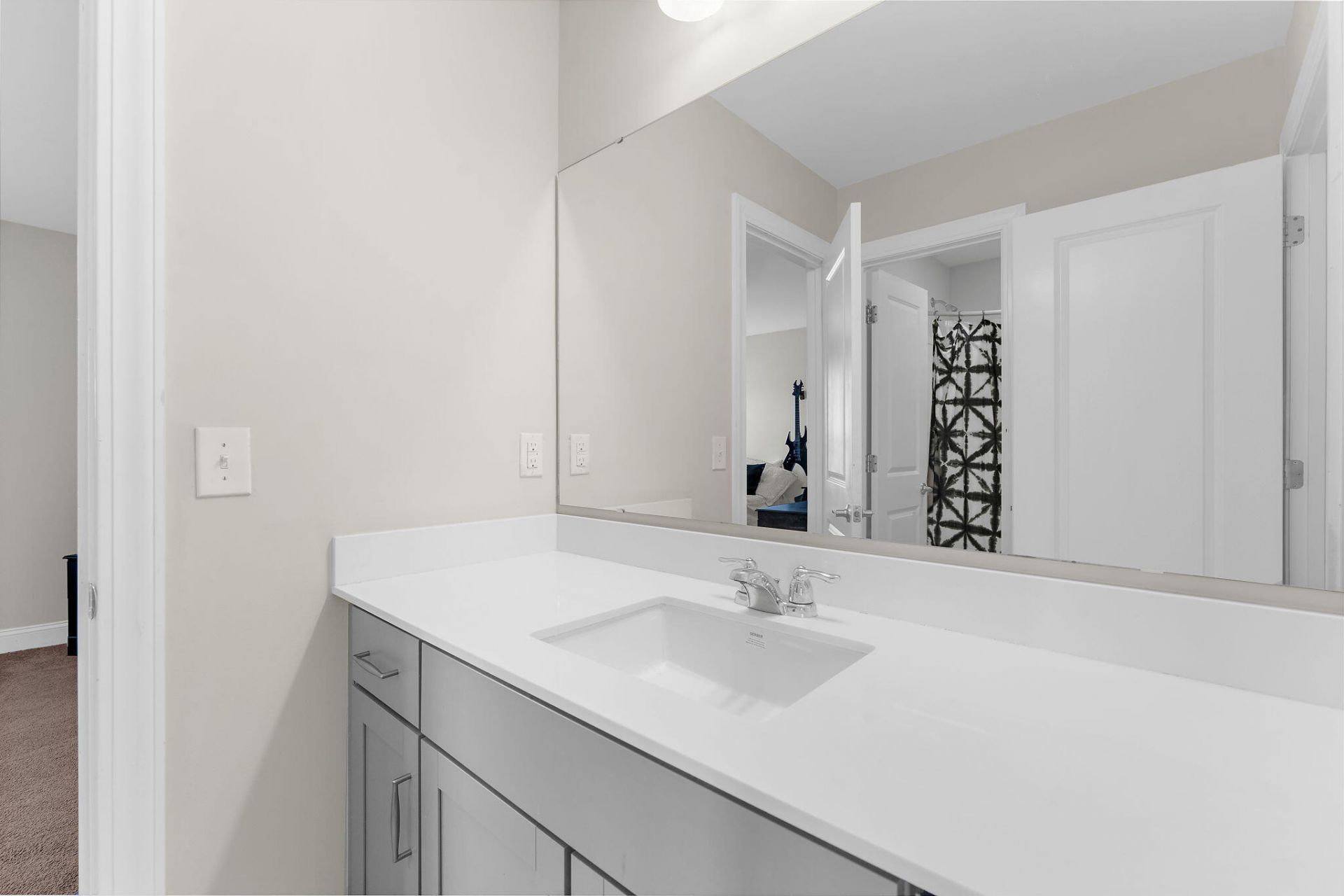 320 Long Pier Street Photo 10