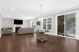 320 Long Pier Street photo 4