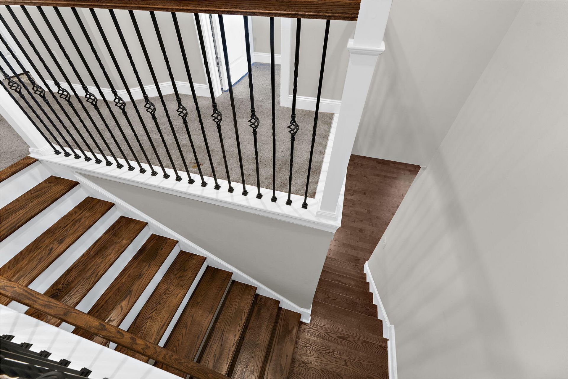 320 Long Pier Street Photo 9