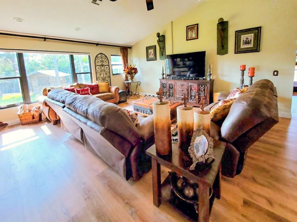 18 Riverfront Drive, Venice, FL 34293 Photo