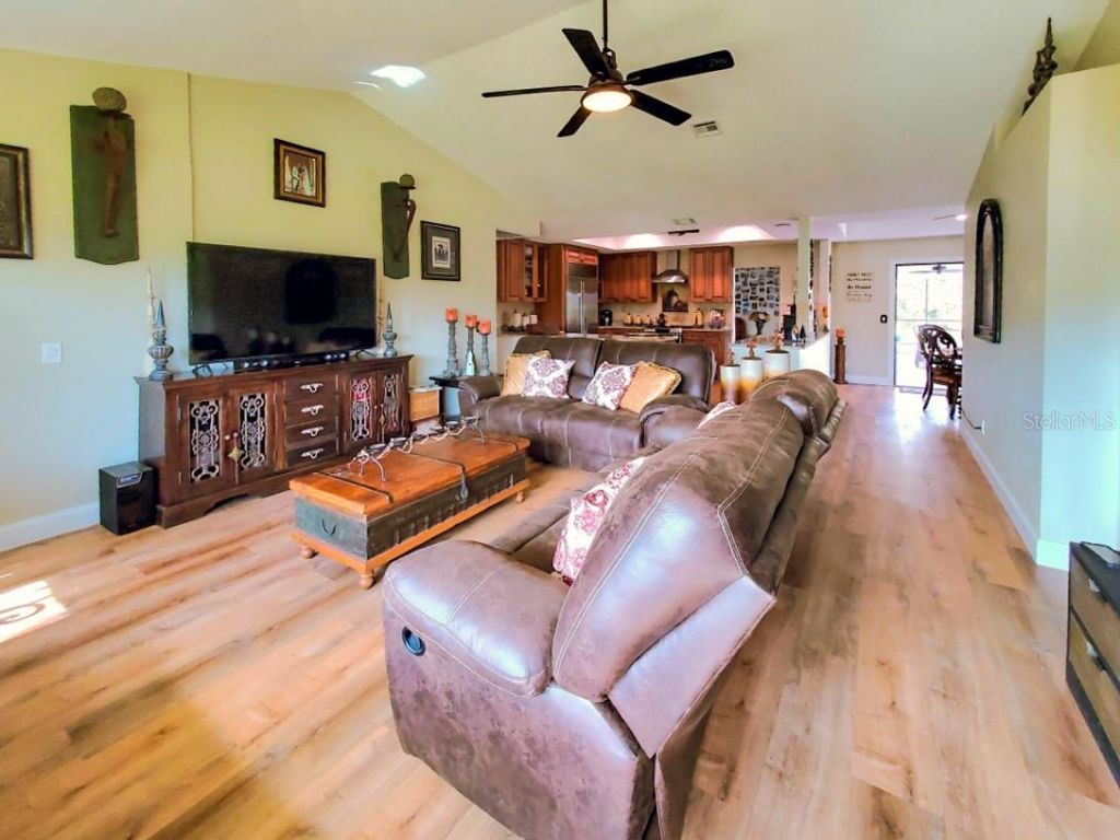 18 Riverfront Drive, Venice, FL 34293 Photo