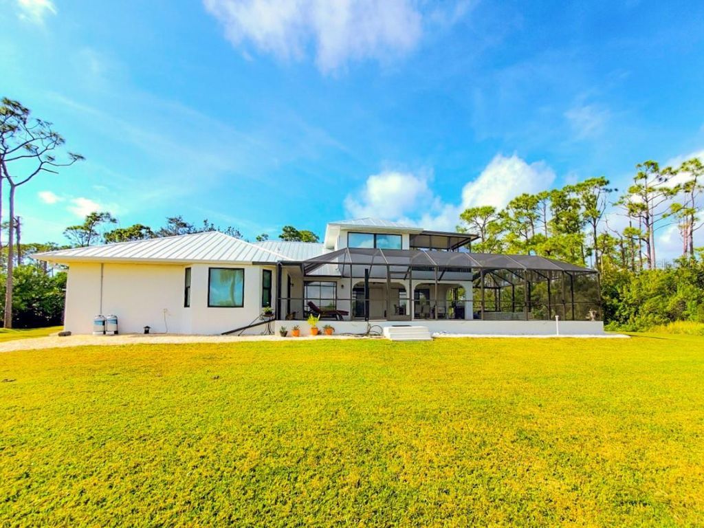 18 Riverfront Drive, Venice, FL 34293 Photo