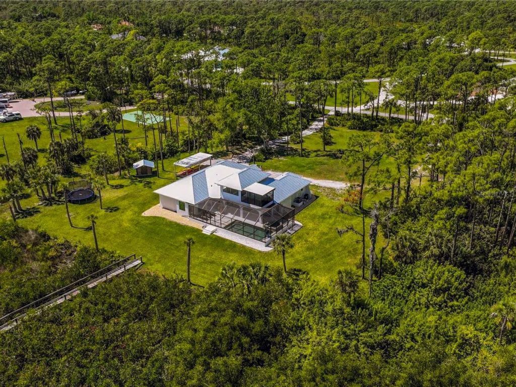 18 Riverfront Drive, Venice, FL 34293 Photo