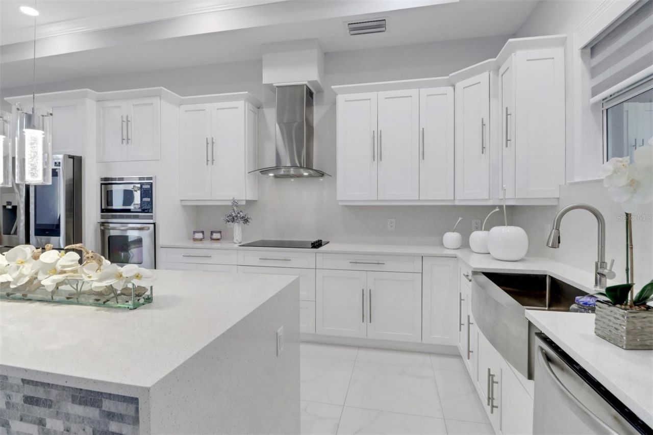 2394 45th Avenue Ne, Naples, FL 34120 Photo