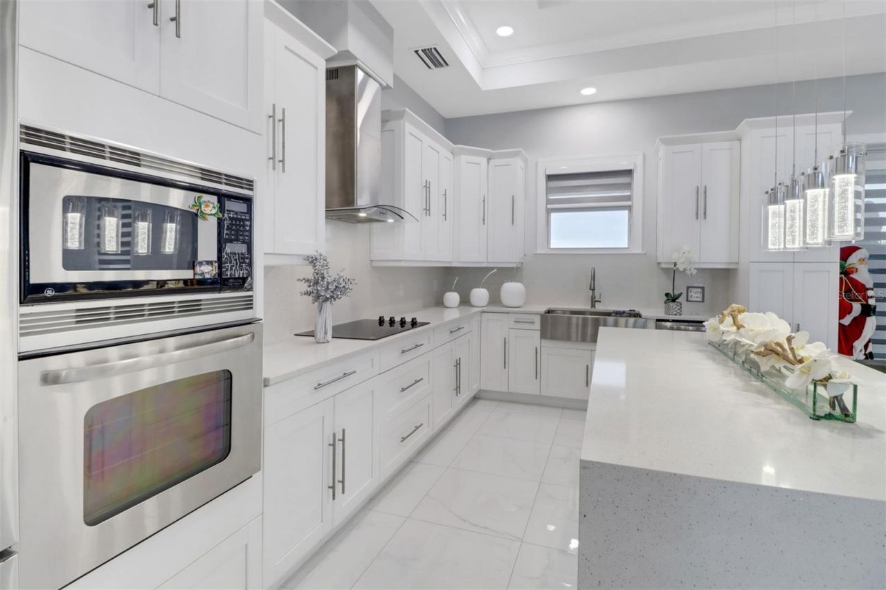 2394 45th Avenue Ne, Naples, FL 34120 Photo