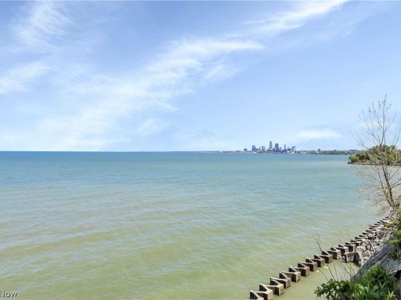 12500 Edgewater Drive, Unit 1206, Lakewood, OH 44107 Photo 3