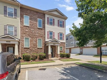 3820 Amelia Park Drive, Raleigh, NC 27606