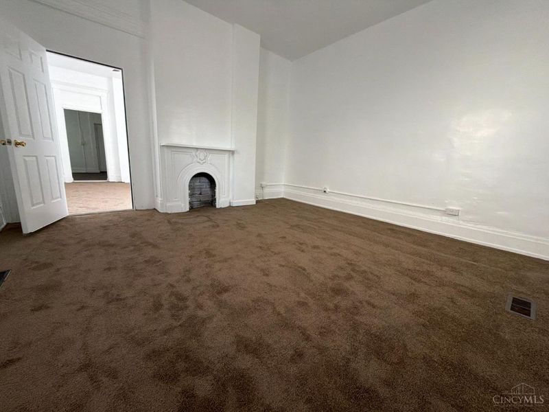 329 Charles Street, Hamilton, OH 45011 Photo 3