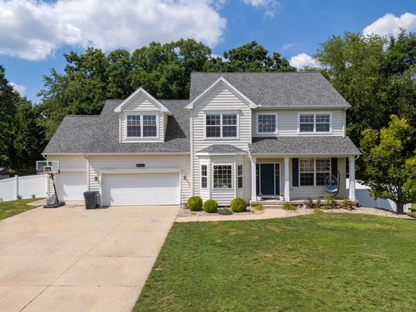 5250 Stapleton Drive, Kalamazoo, MI 49009