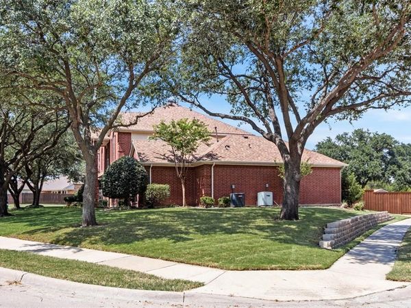 5900 Avocet Way, The Colony, TX 75056