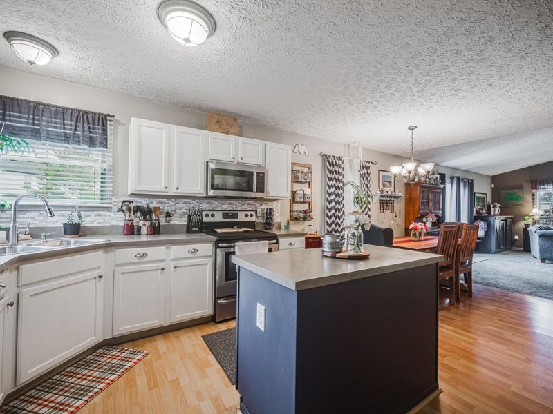 207 Galloway Ridge Drive, Galloway, OH 43119 Photo 18