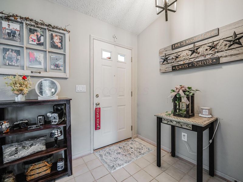 207 Galloway Ridge Drive, Galloway, OH 43119 Photo 7
