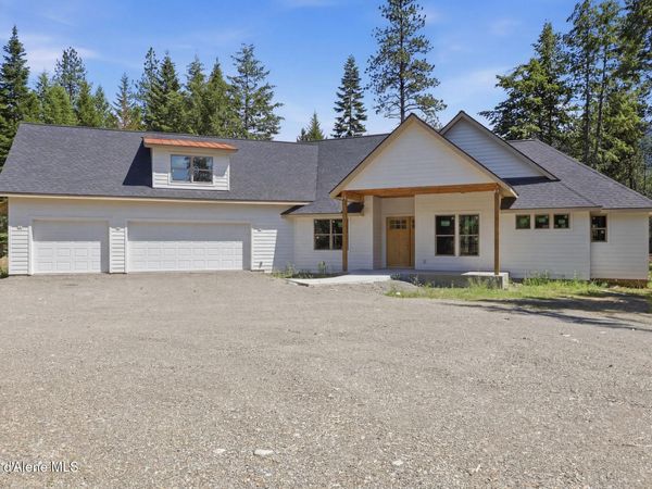 10239 E Bunco RD , Athol, ID 83801