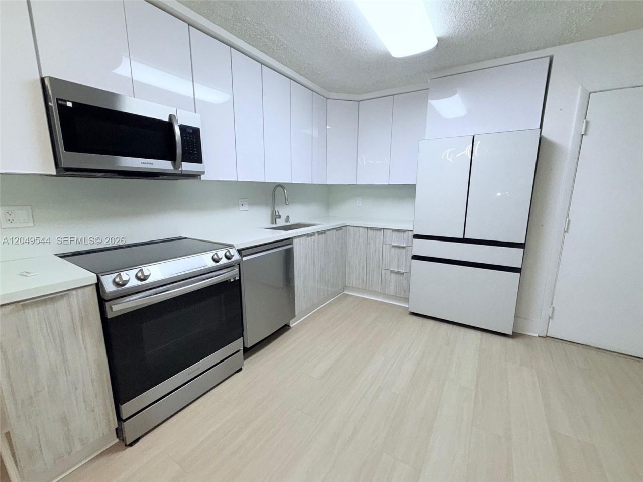 9352 S Belfort Cir , Unit 109, Tamarac, FL 33321 Photo