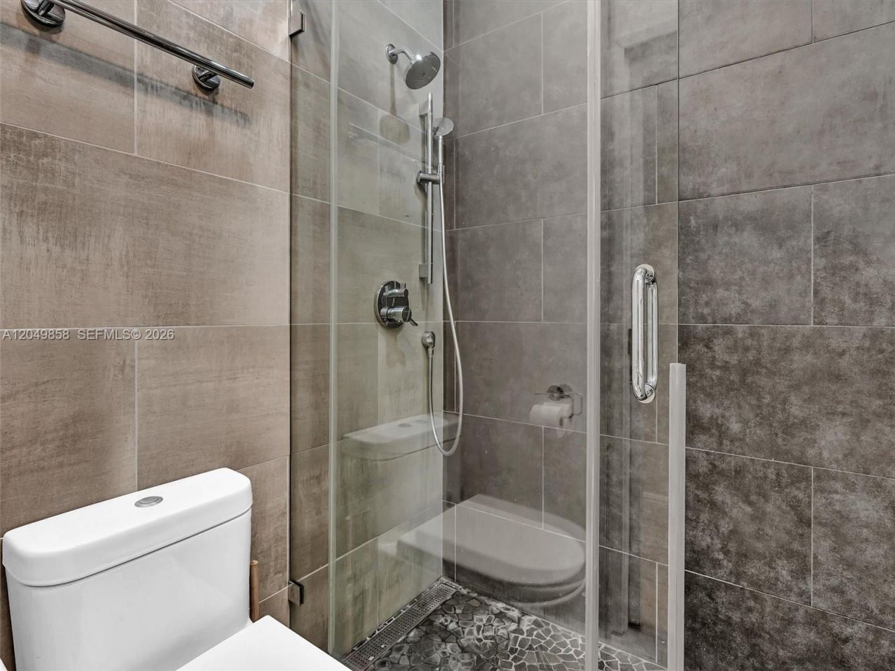 2901 S Bayshore Dr , Unit 1G, Miami, FL 33133 Photo