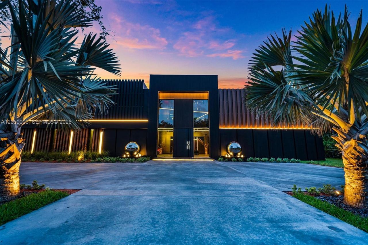 13500 SW 69th Ave, Pinecrest, FL 33156 Photo