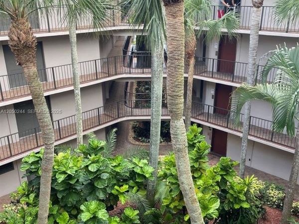 8520 SW 133rd Ave Rd , Unit 406, Miami, FL 33183