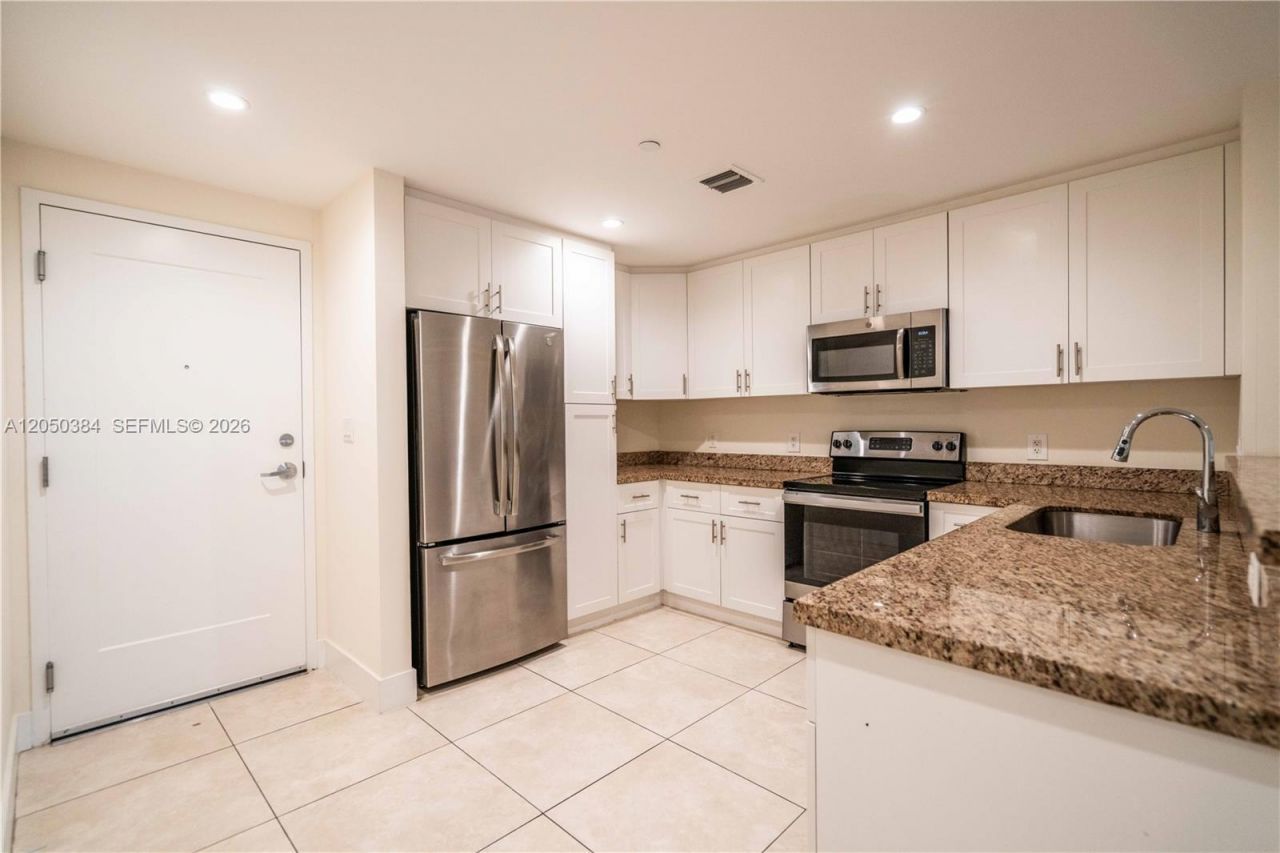 1091 Galiano St, Unit 304, Coral Gables, FL 33134 Photo