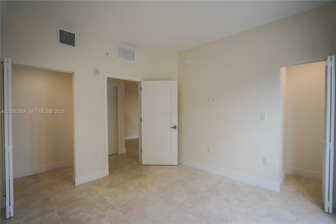 1091 Galiano St , Unit 304, Coral Gables, FL 33134 Photo