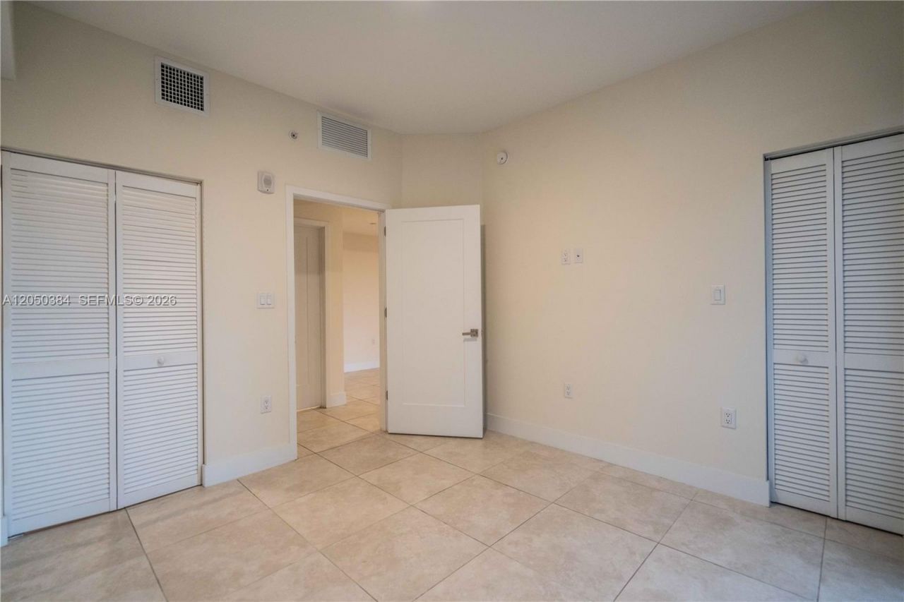 1091 Galiano St, Unit 304, Coral Gables, FL 33134 Photo