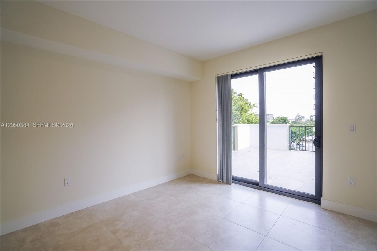 1091 Galiano St , Unit 304, Coral Gables, FL 33134 Photo
