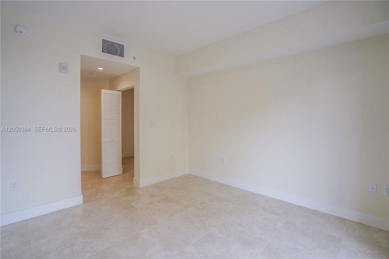 1091 Galiano St , Unit 304, Coral Gables, FL 33134 Photo
